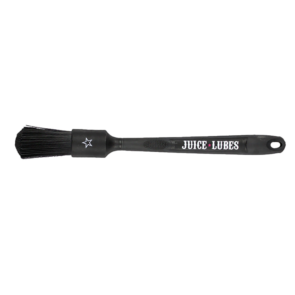 Juice Lubes Stiffler Drivetrain Brush for bikes, ideal drivetrain cleaning brush for bikes with stiff bristles.