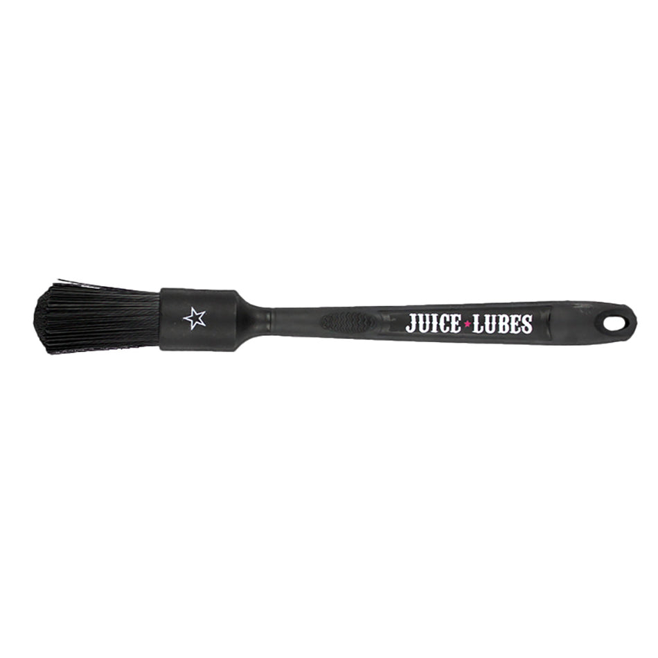 Juice Lubes Stiffler Drivetrain Brush for bikes, ideal drivetrain cleaning brush for bikes with stiff bristles.
