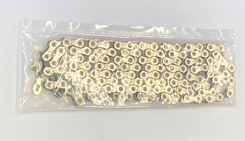 KMC X10 10Speed Workshop Chain In Silver/Black 122L With Missing Link Unboxed