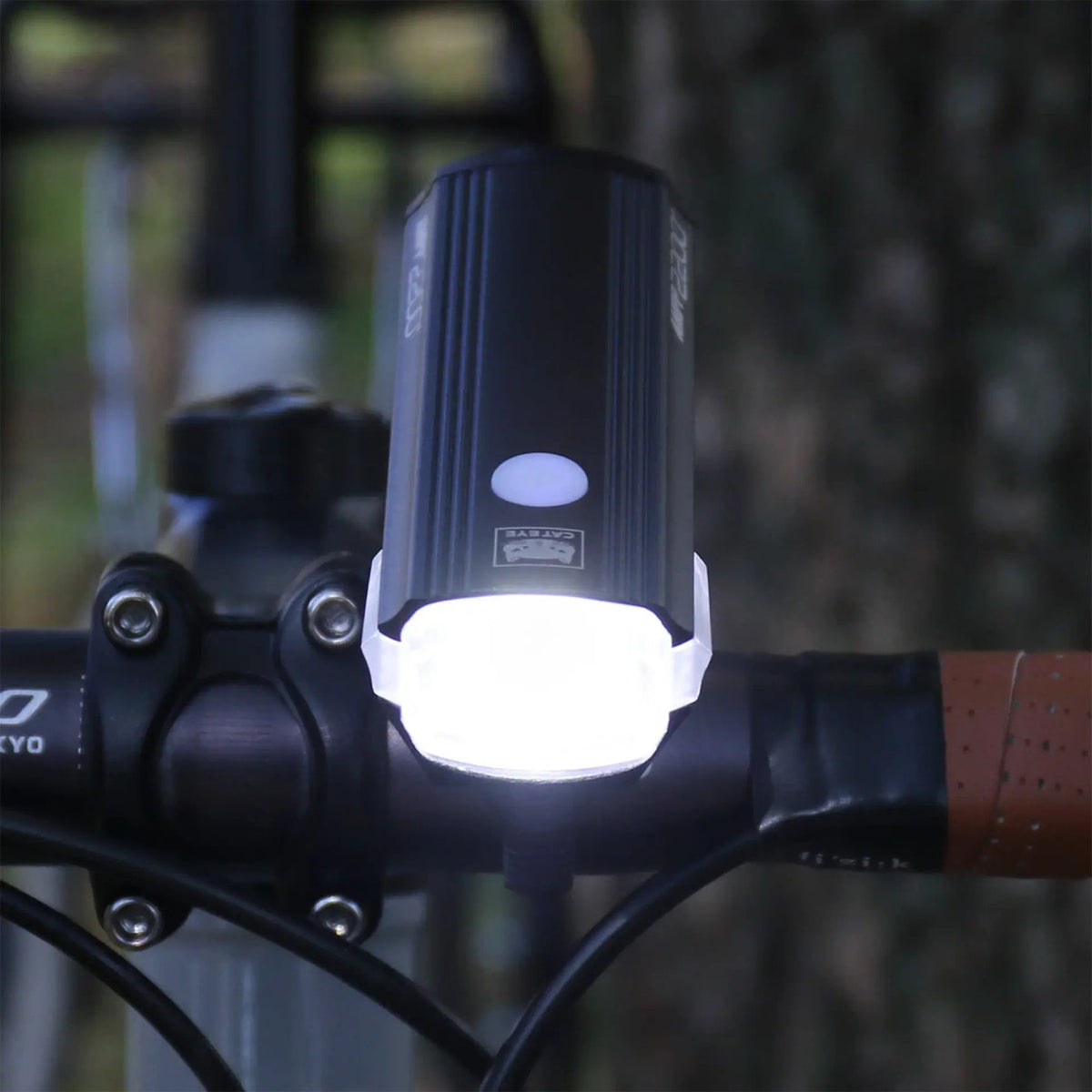 CatEye AMPP 2200 USB-C Rechargeable Front Bicycle Light | MTB ROAD GRAVEL