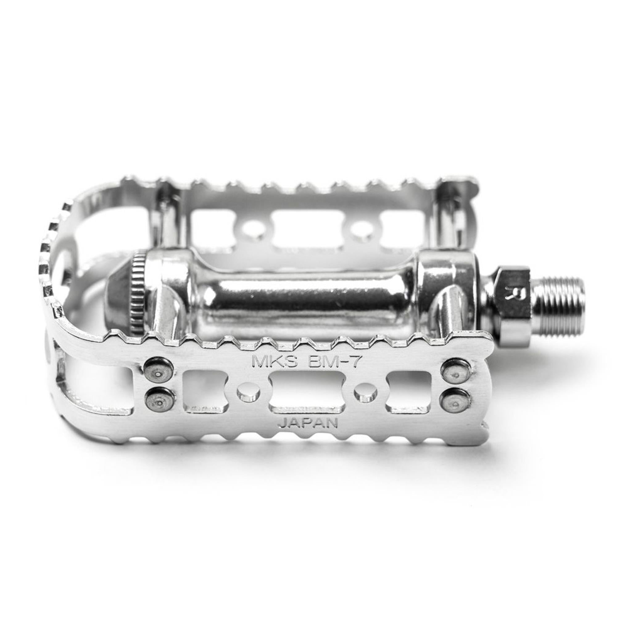 MKS BM-7 BMX pedals showing alloy body and plate design, perfect for BMX cycling.