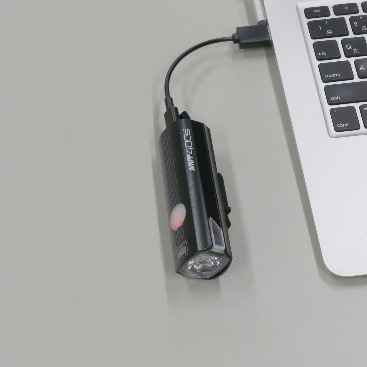 Cateye AMPP 400S USB-C Rechargeable Front Bicycle Light | MTB ROAD GRAVEL