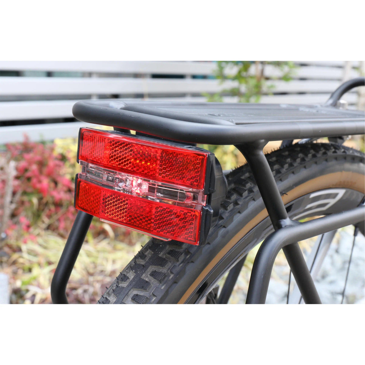 Cateye Reflex Rack AA Battery Rear Bicycle Light | GRAVEL ROAD