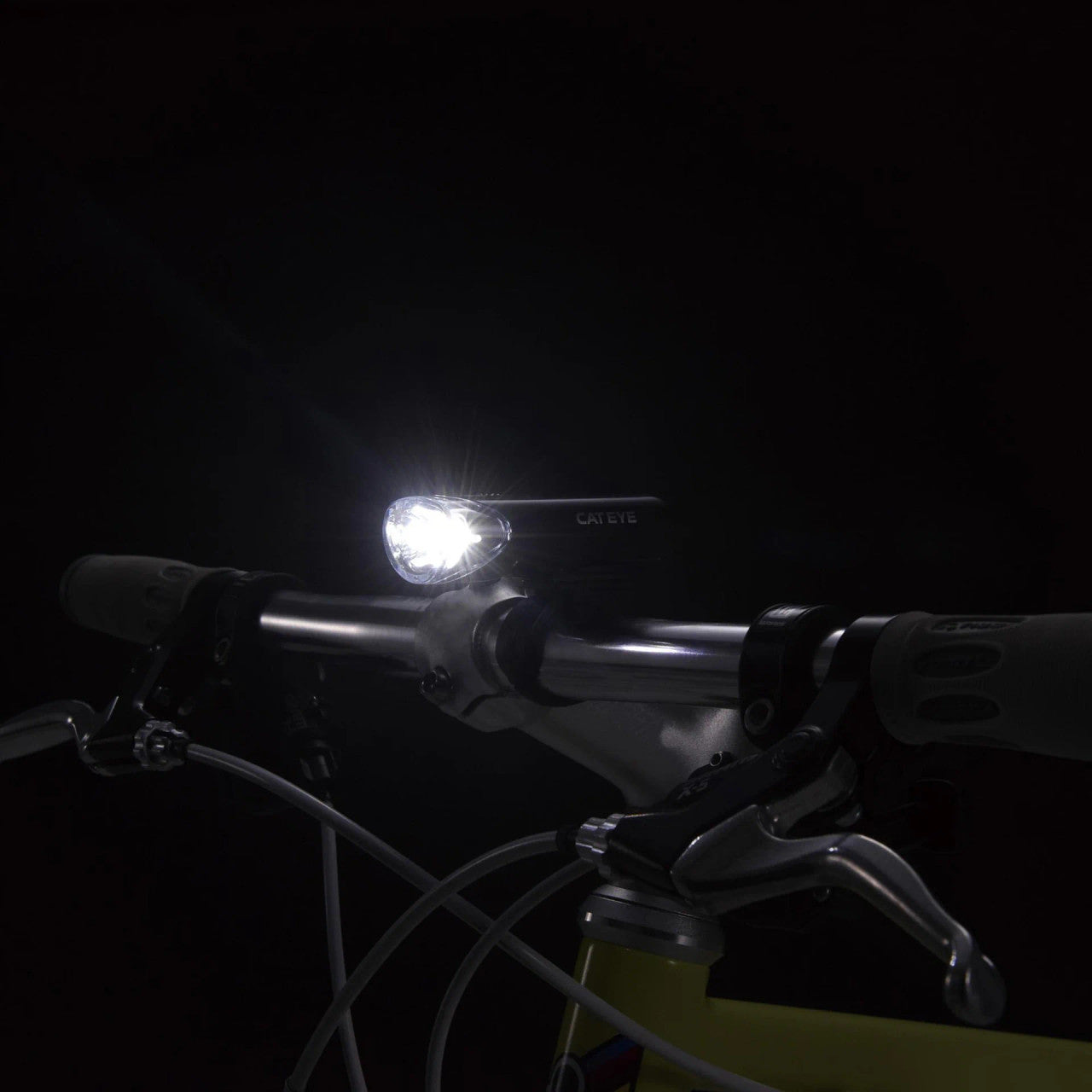 CatEye EL-135 & Orb Bicycle Front & Rear Battery Light Set | MTB ROAD GRAVEL