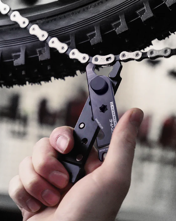 Lezyne Multi Chain Pliers 6-in-1 CNC Machined Tool - Perfect for the Riding Tool Kit