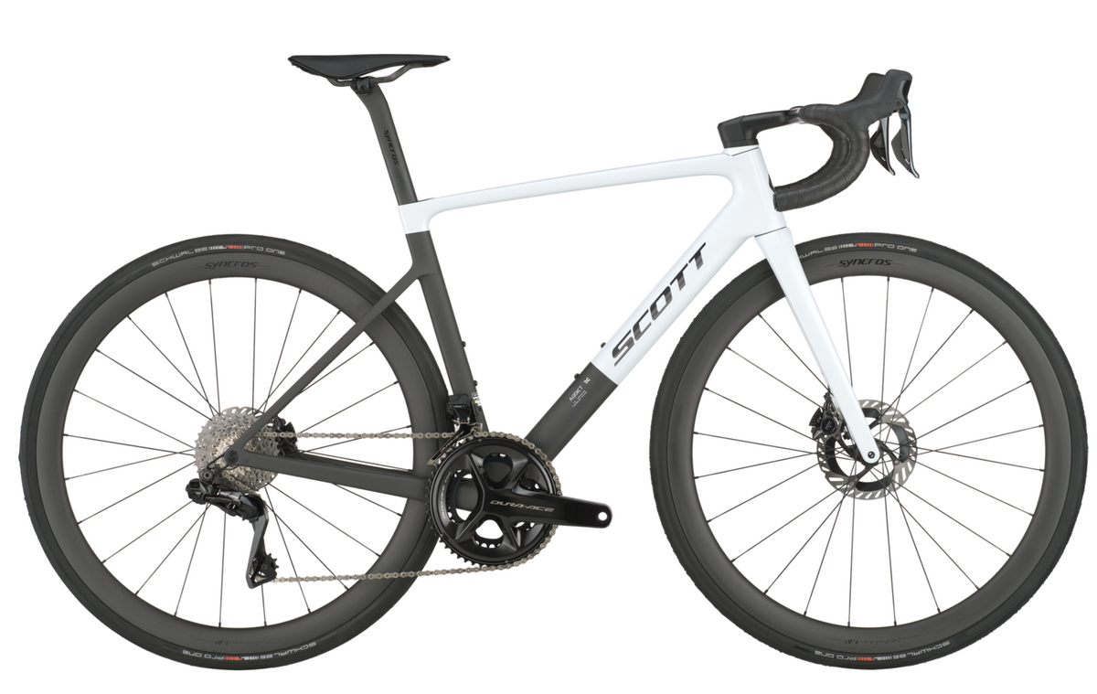 Scott Addict RC Pro Road Bike In Cumulus White Carbon Black