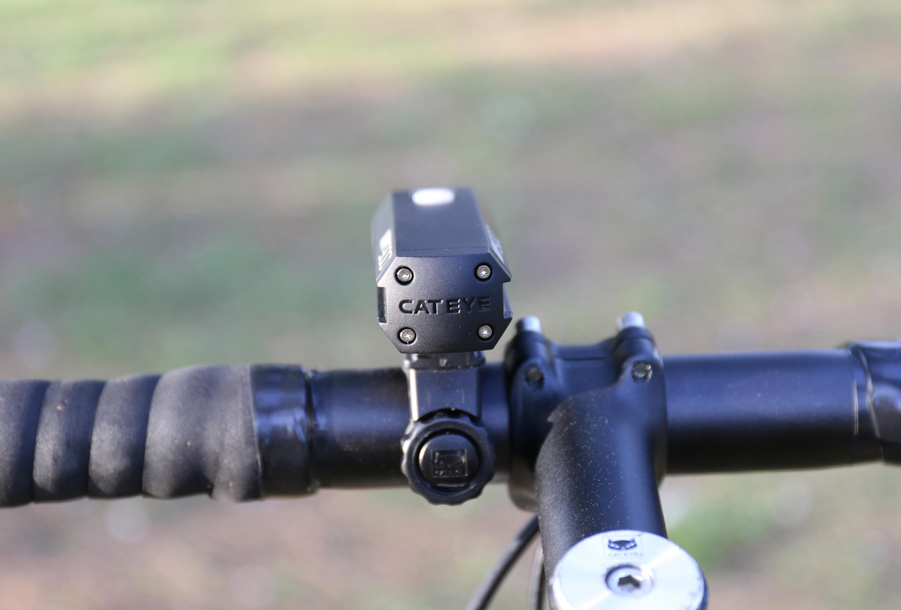 CatEye AMPP 900 / VIZ 300 USB-C Rechargeable Bicycle Light Set | ROAD GRAVEL MTB