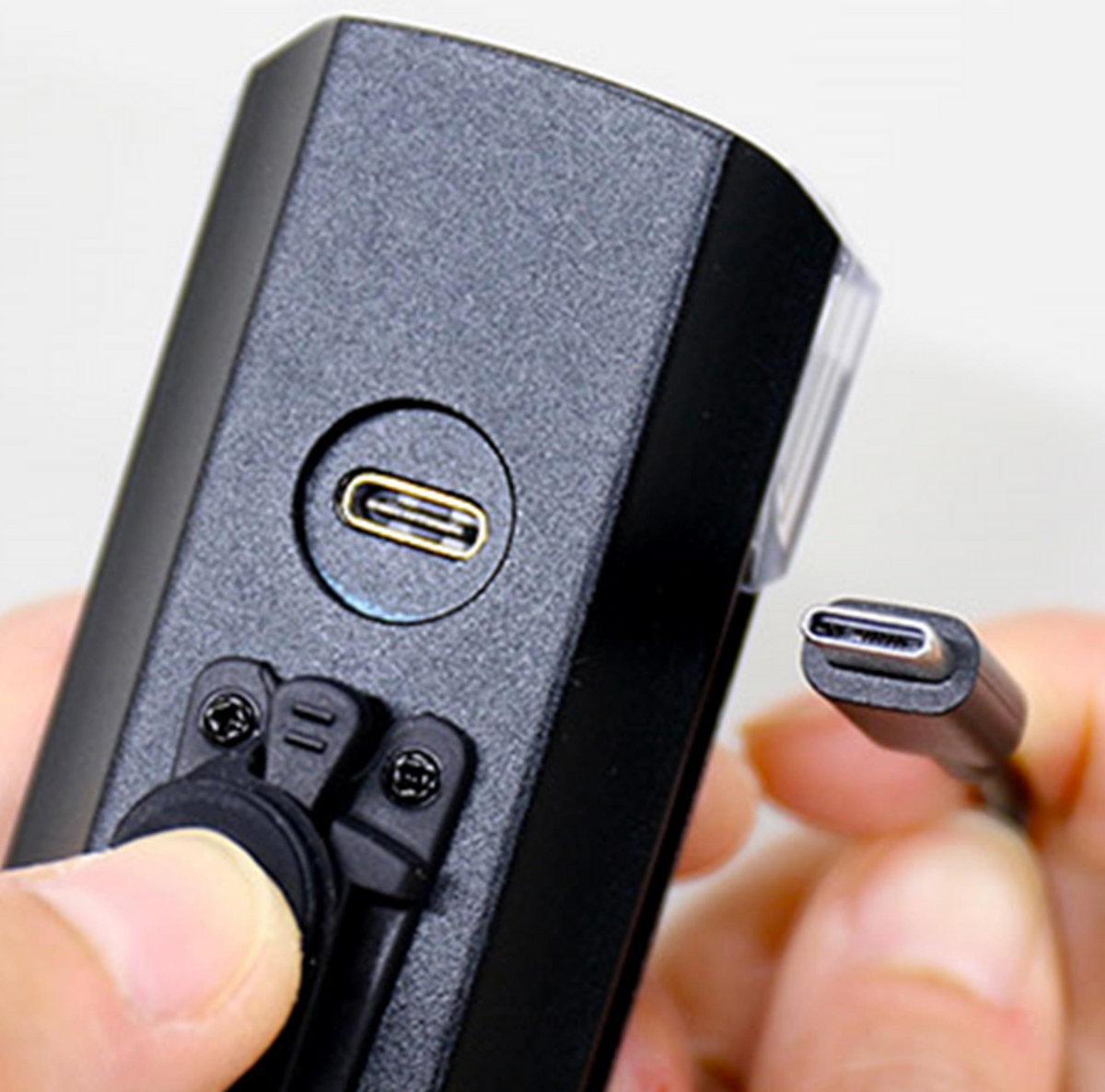 CatEye AMPP 1300 USB-C Rechargeable Front Bike Light