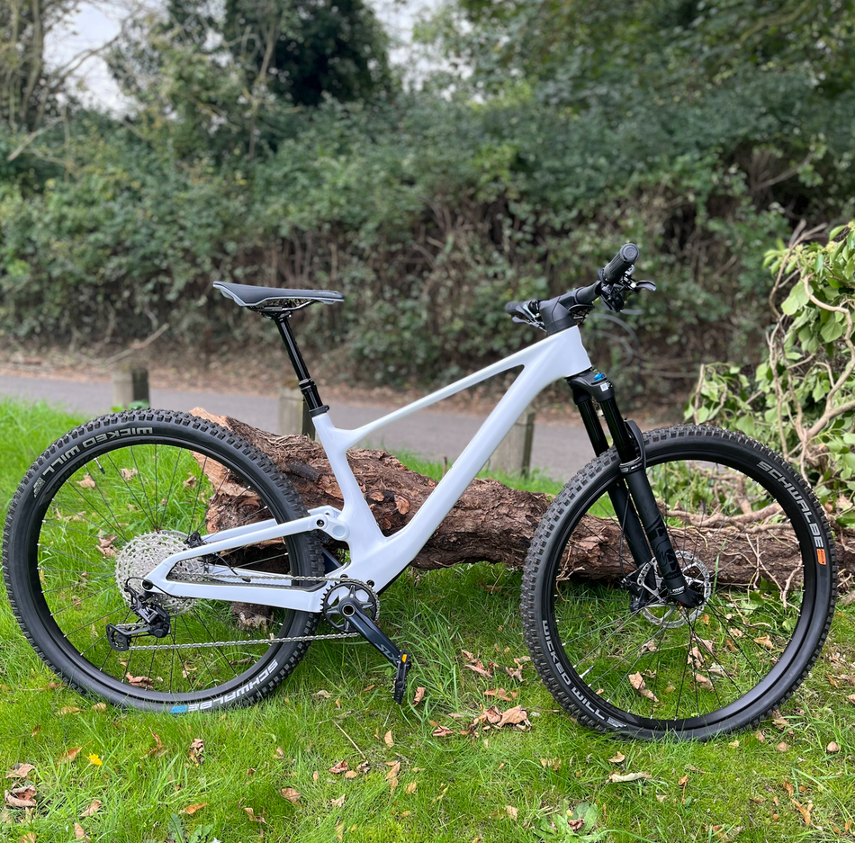 SCOTT Spark 930 Full Suspension Mountain Bike White - Size Medium In Our Showroom