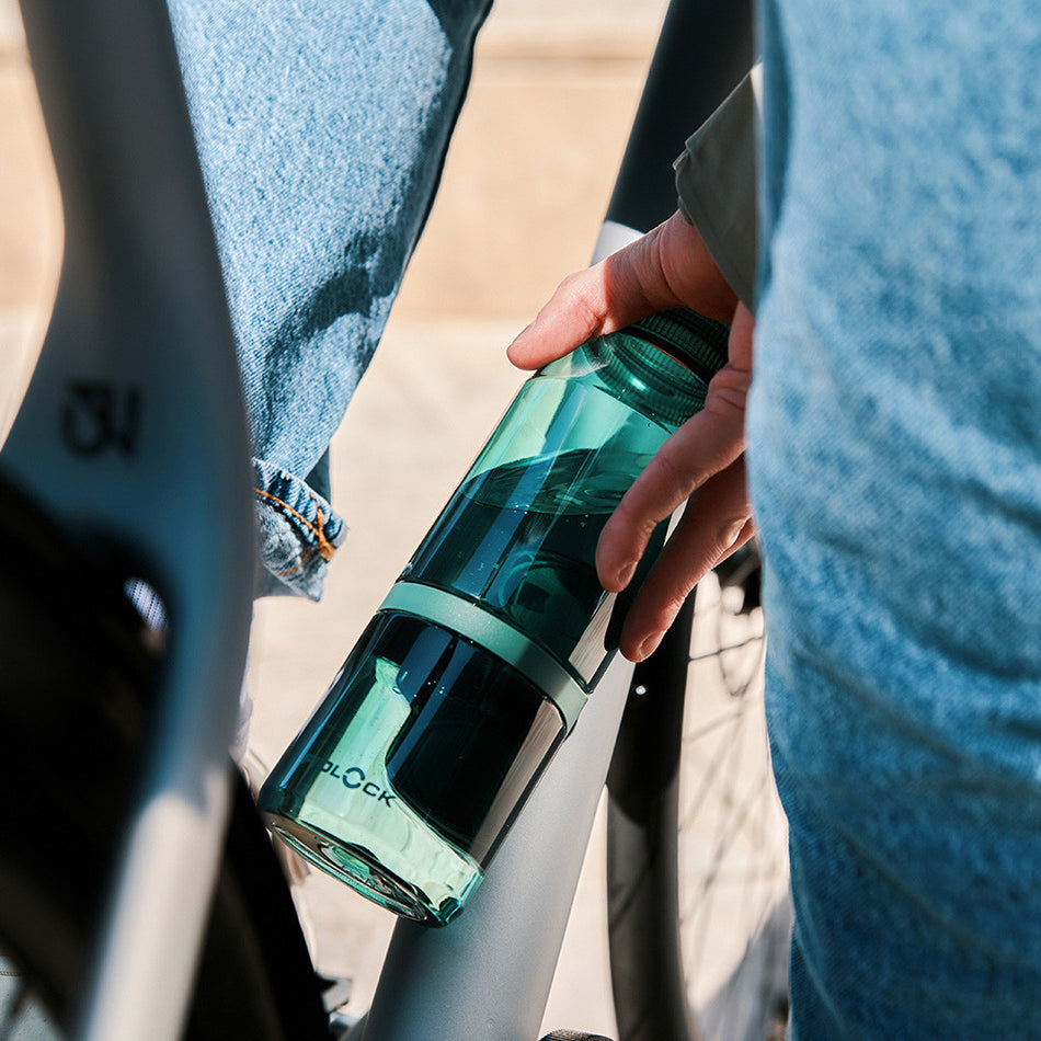 Fidlock TWIST 700ml Life Water Bottle With Magnetic-Mechanical Frame Mount