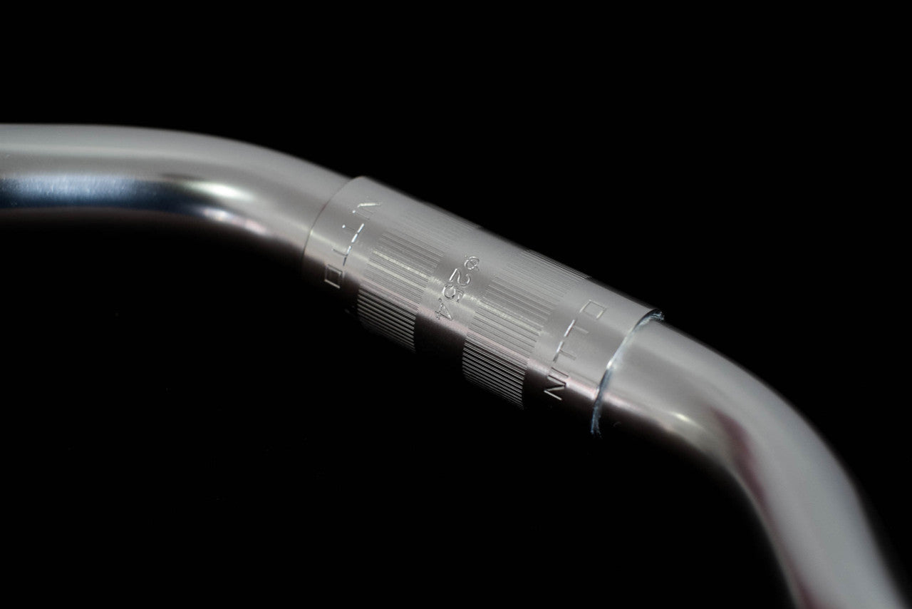 Nitto B220AA Riser Handlebar 25.4mm Clamp | 480mm Width In Silver