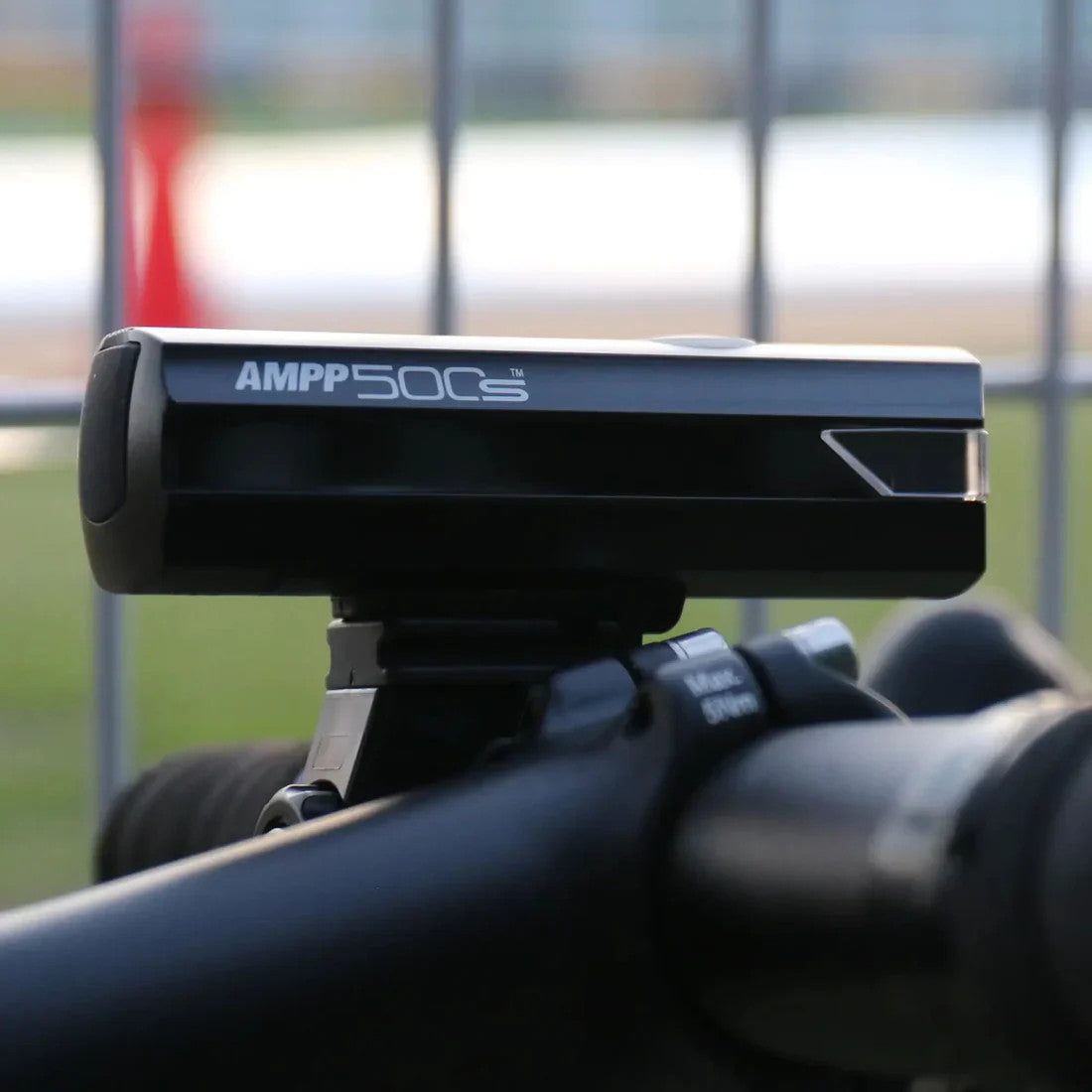 Cateye AMPP 500S USB-C Rechargeable Front Bicycle Light | ROAD GRAVEL MTB