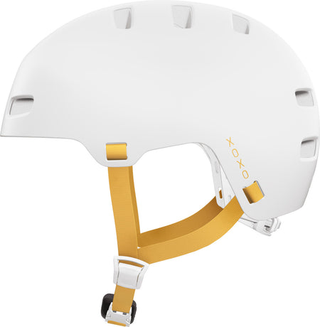ABUS XOXO Urban Skater-Look Helmet in Polar White