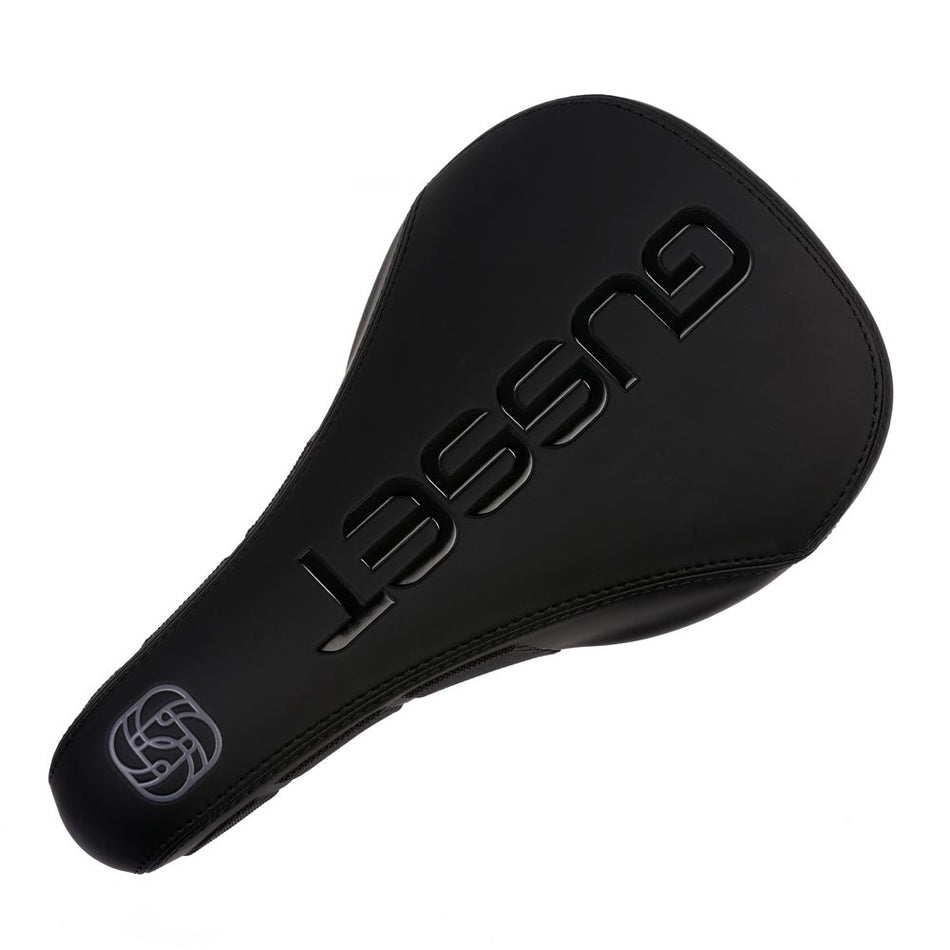 Gusset S2 DJ Dirt Jump Saddle | Pivotal Stealth