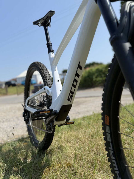 SCOTT Spark 930 Full Suspension Mountain Bike White - Size Medium In Our Showroom